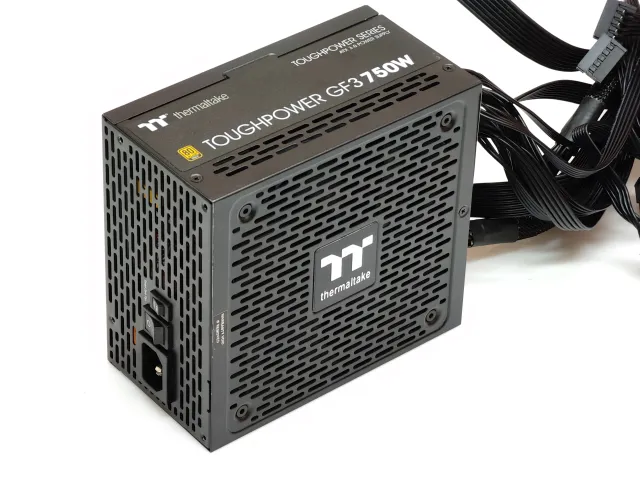 Блок питания 750W Thermaltake Toughpower GF3