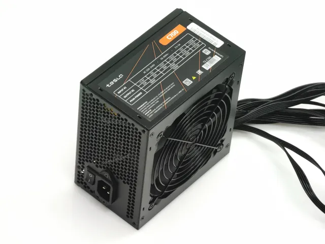 Блок питания 700W TESLA C700 80+